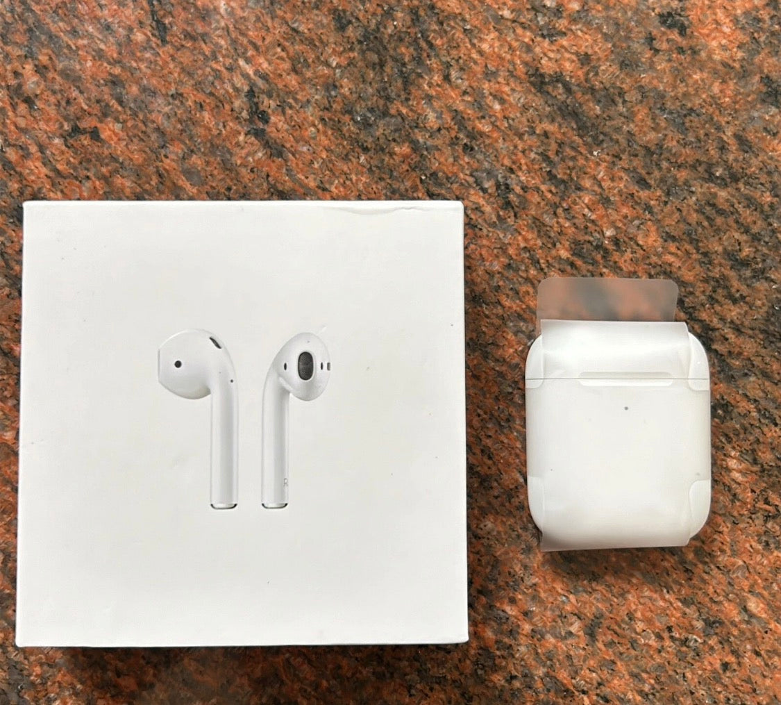 Apple AirPods 2nd Generation with Charging Case