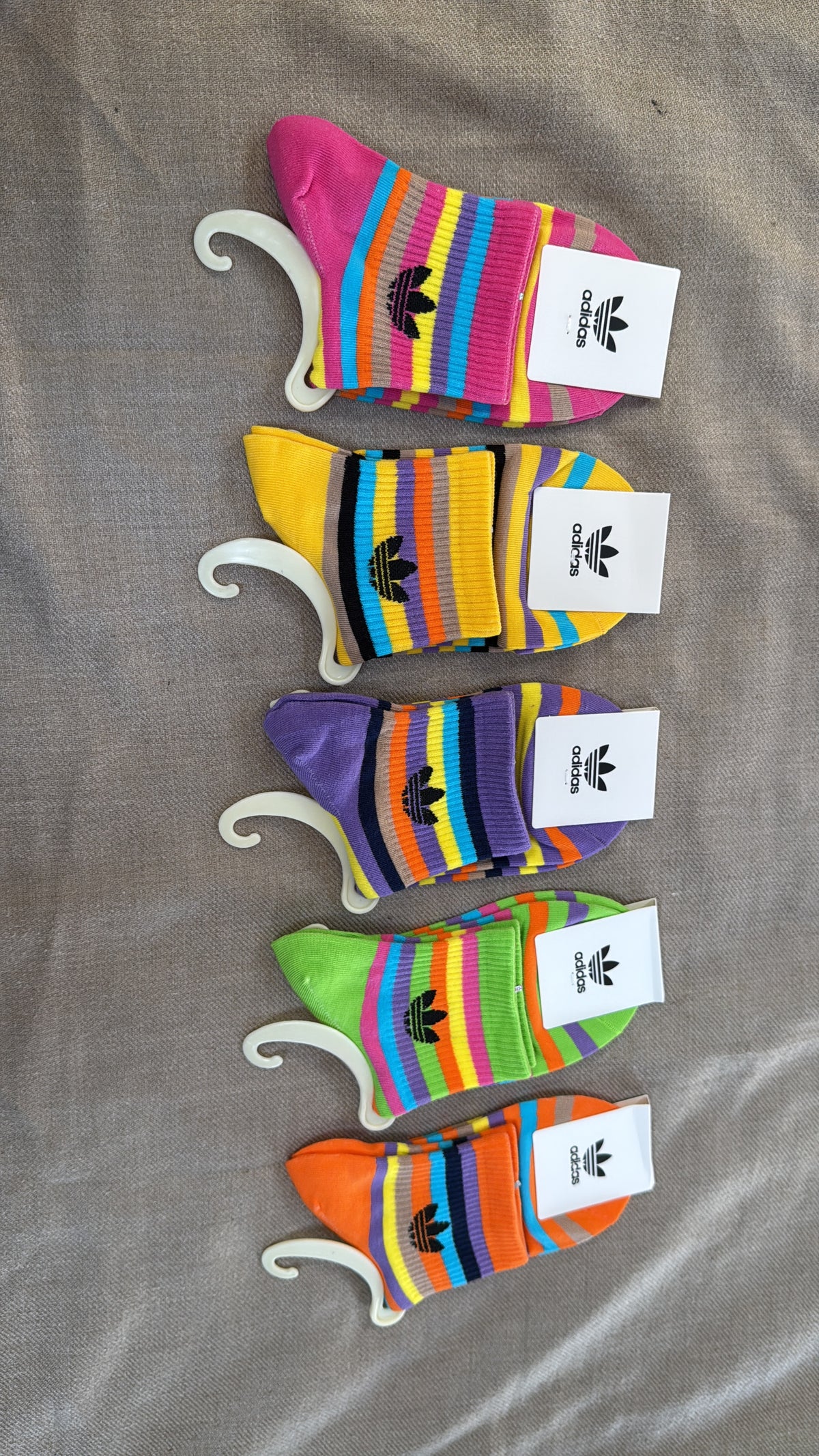 ADIDAS SOCKS x 5 PAIRS MULTI COLOUR UNISEX, BRAND NEW SIZE L