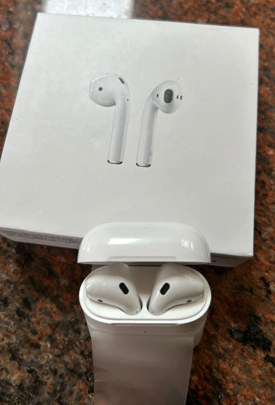 Apple AirPods 2nd Generation with Charging Case