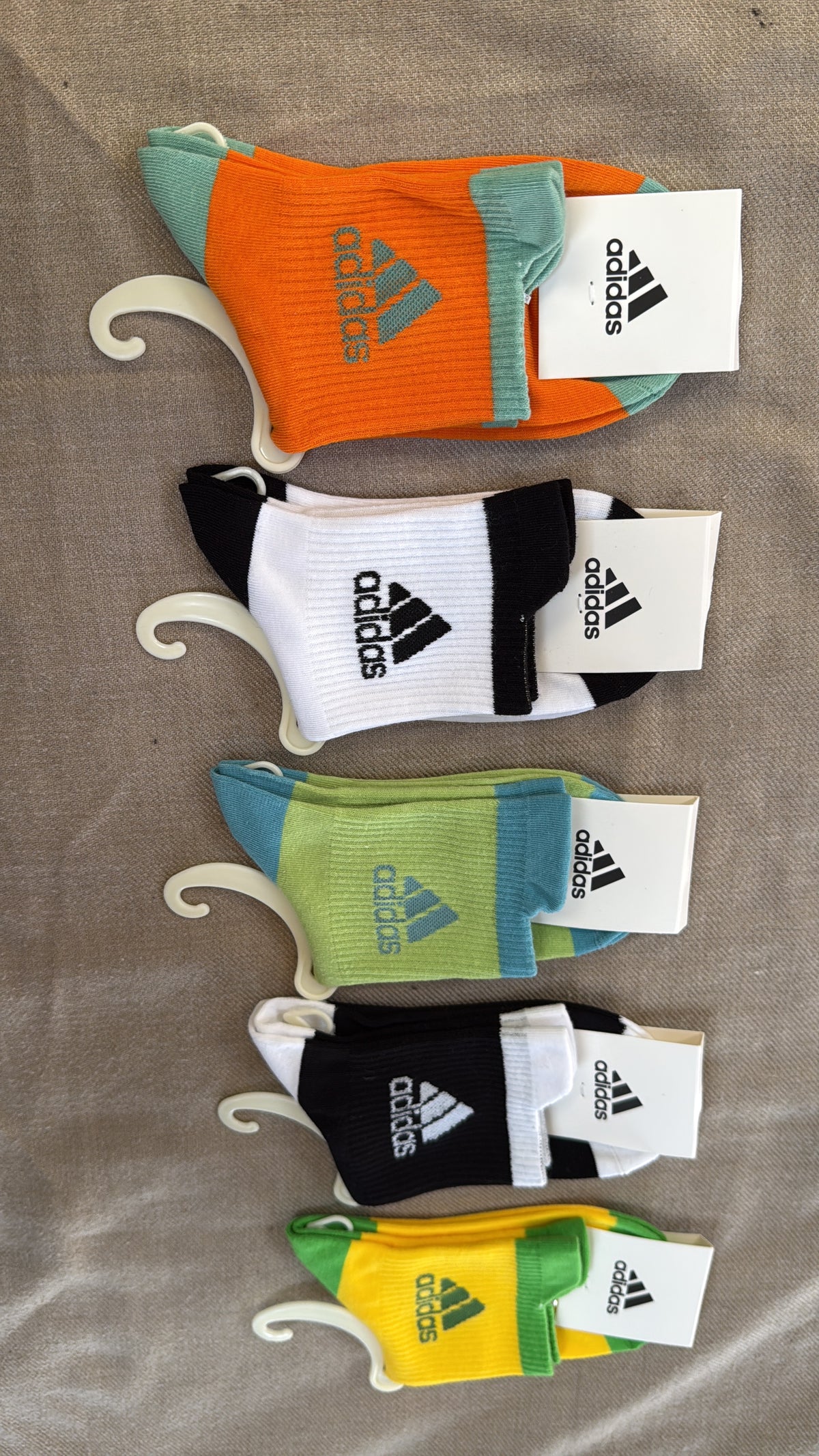 ADIDAS SOCKS X 5 PAIR MULTICOLOUR BRAND NEW