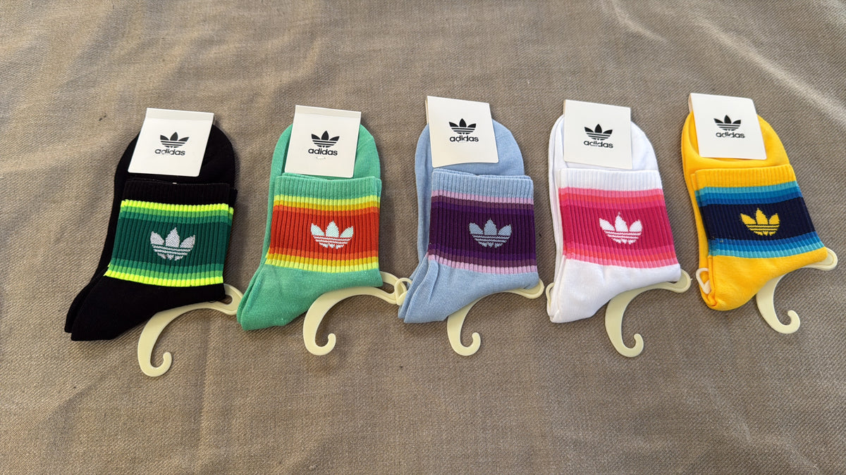 ADIDAS SOCKS UNISEX X 5 PAIRS OF BRAND NEW SOCKS , MULTICOLOUR