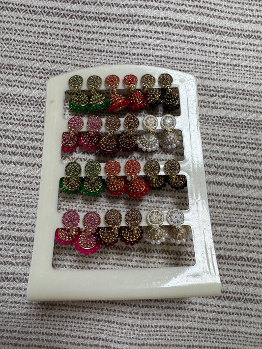 A set 12 pairs Different style earrings