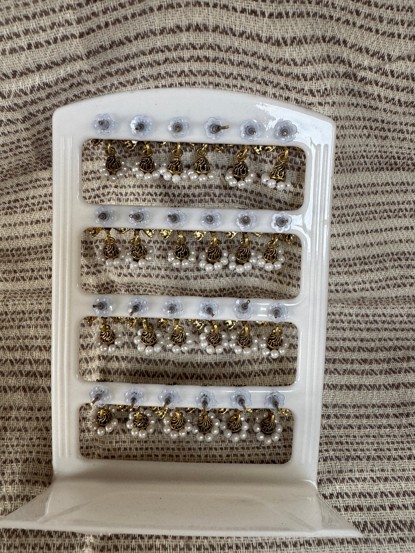 A set 12 pairs Different style earrings