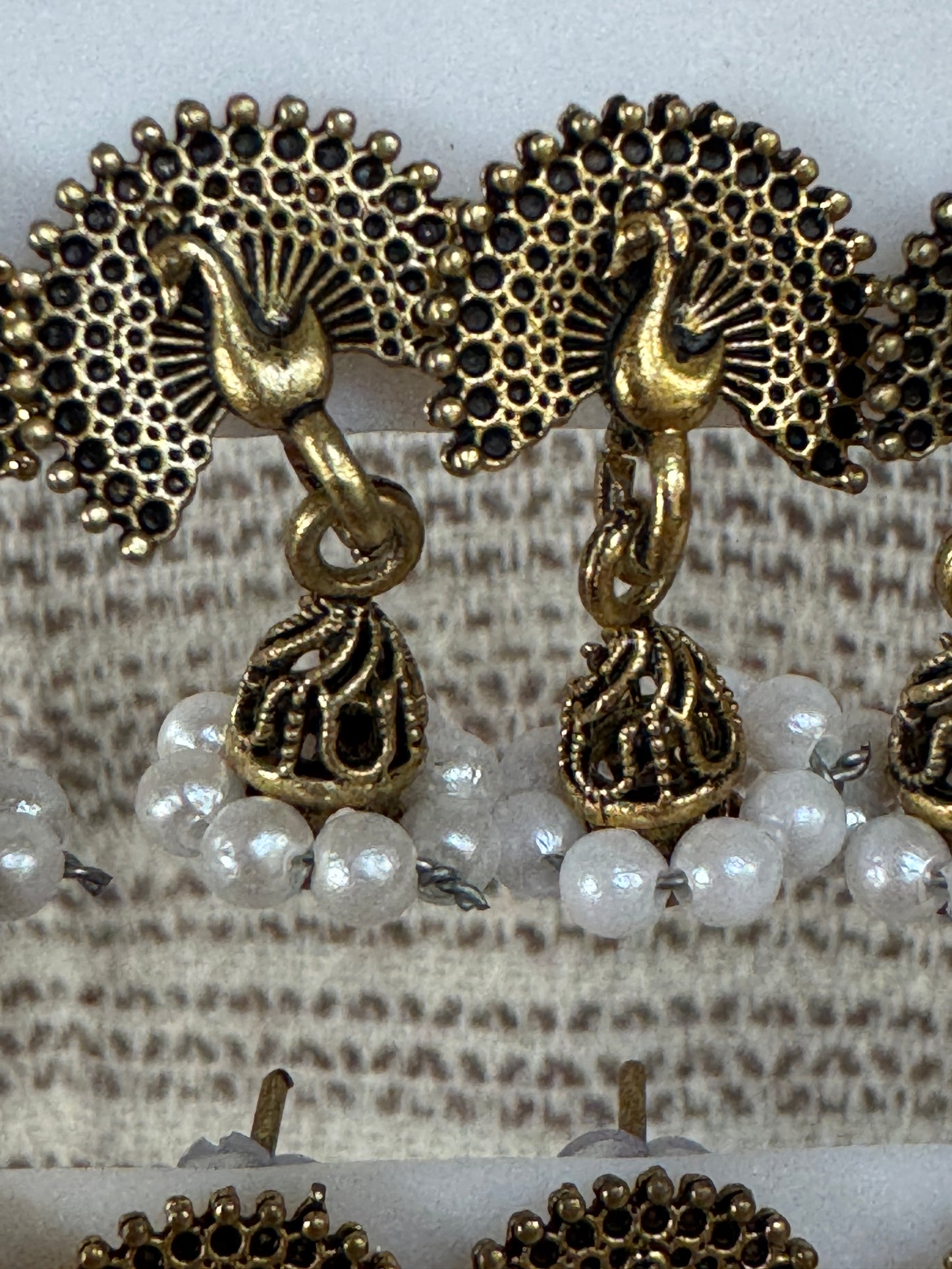 A set 12 pairs Different style earrings