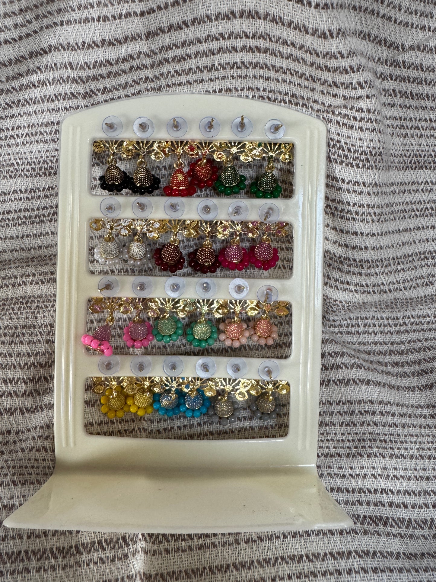 A set 12 pairs Different style earrings
