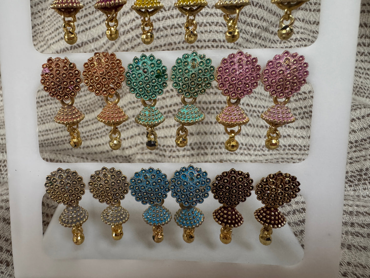 A set 12 pairs Different style earrings