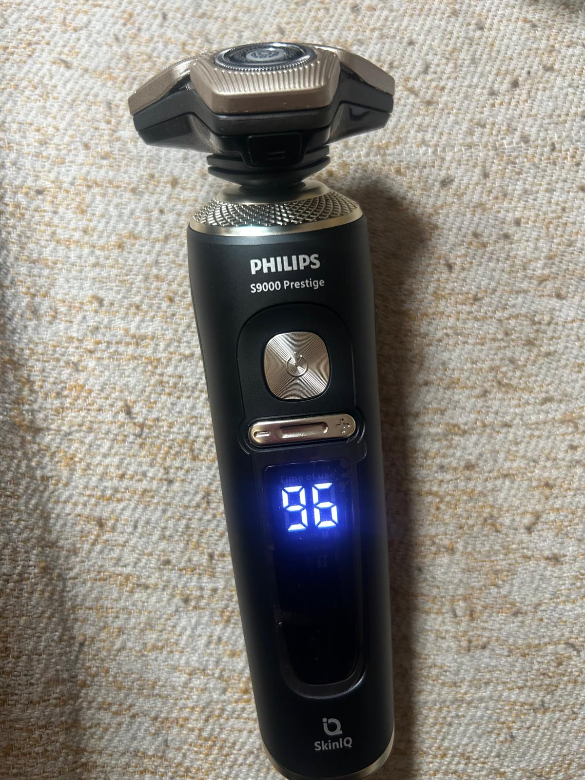 Philips Electric shaver series 9000 prestige s9000